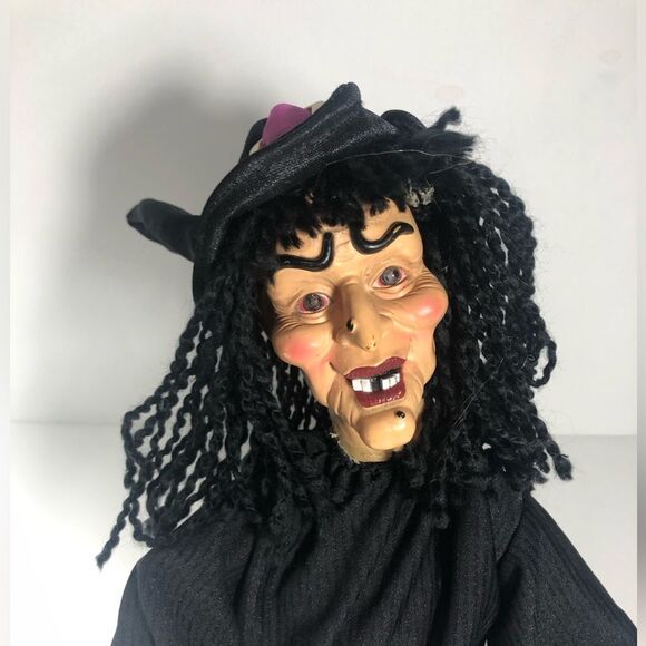 Halloween Animated Singing Witch Light Up Decor Sings 'Super Freak'  by DanDee - Picture 3 of 6